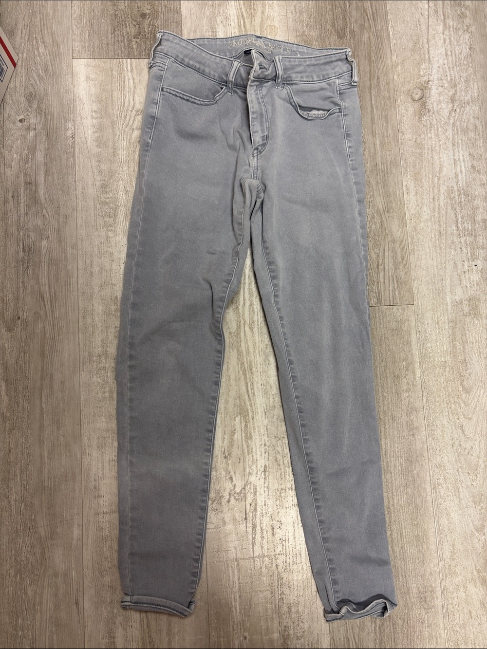 American Eagle Outfitters Light Gray High-Rise Skinny Jeans
